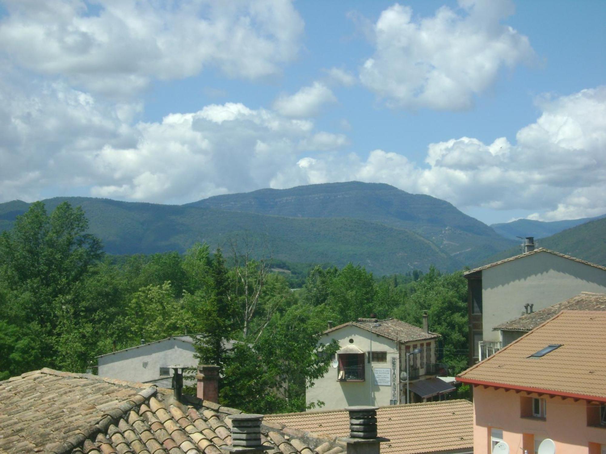 Hostal Pirineos Aínsa Esterno foto