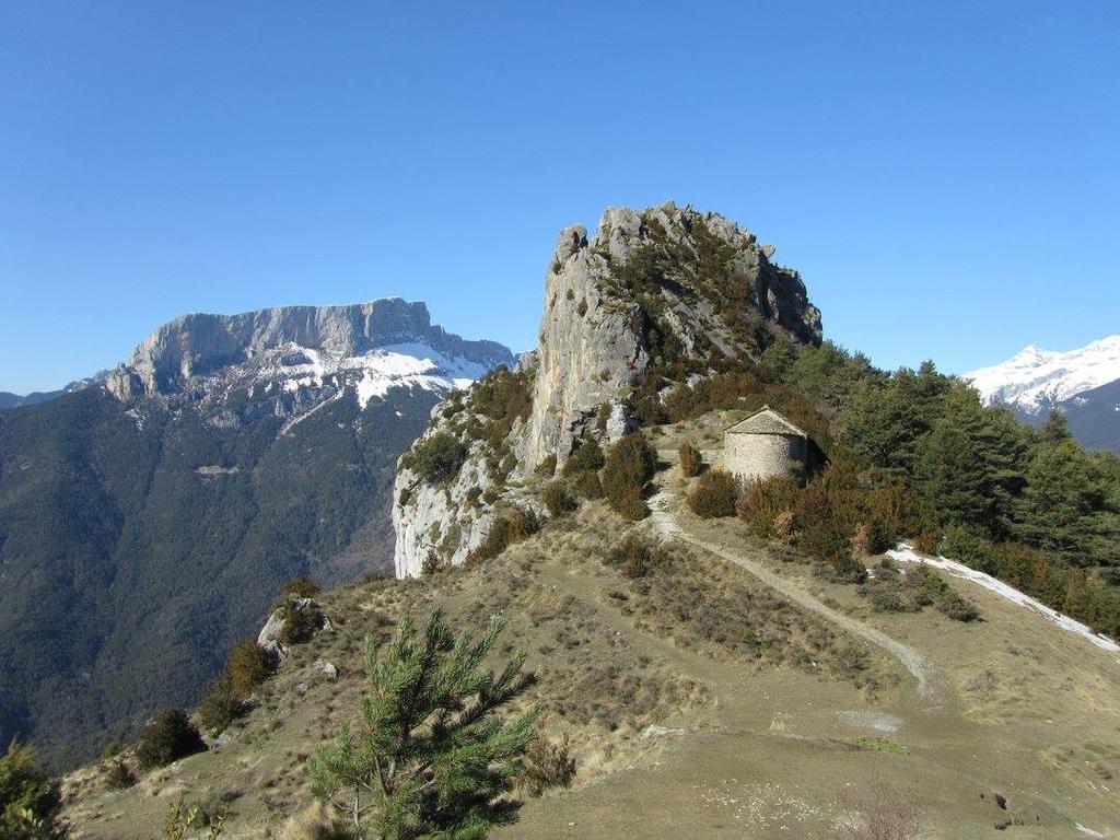 Hostal Pirineos Aínsa Esterno foto